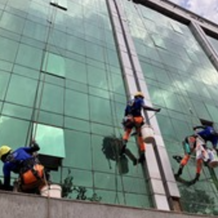 Window & Wall Cleaning